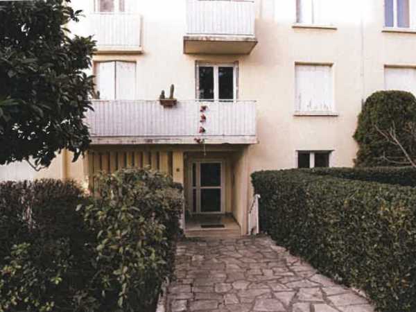 UN APPARTEMENT ET UNE CAVE