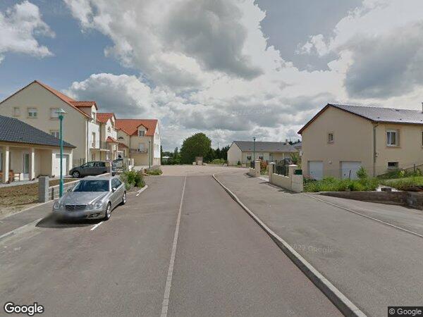 UNE MAISON D'HABITATION