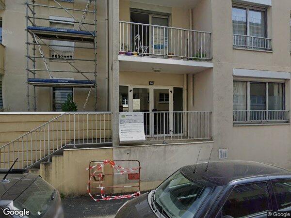 UN APPARTEMENT ET PARKING