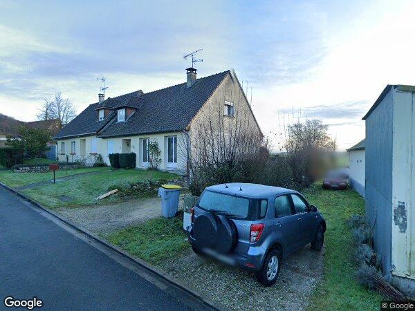 UNE MAISON À USAGE D'HABITATION
