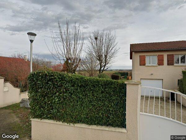 UNE MAISON A USAGE D’HABITATION