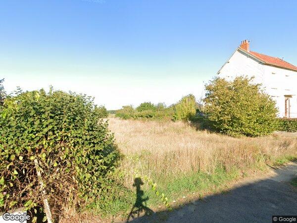 UNE MAISON À USAGE D'HABITATION