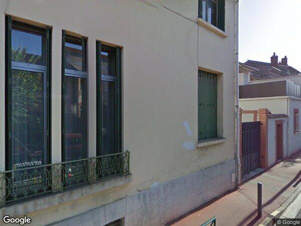 LA NUE-PROPRIÉTÉ D’UNE MAISON D’HABITATION AVEC JARDIN ET GARAGE