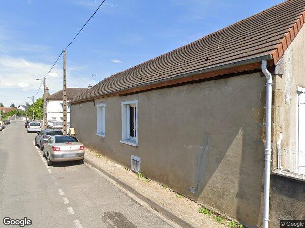 UN APPARTEMENT DE TYPE 2 AVEC CAVE ET EMPLACEMENT DE PARKING