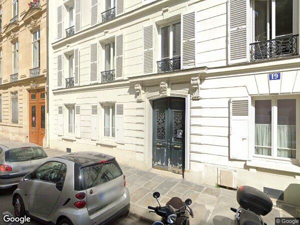 UN ENSEMBLE IMMOBILIER