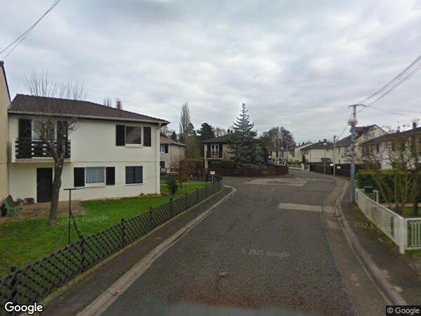 UNE MAISON À USAGE D'HABITATION