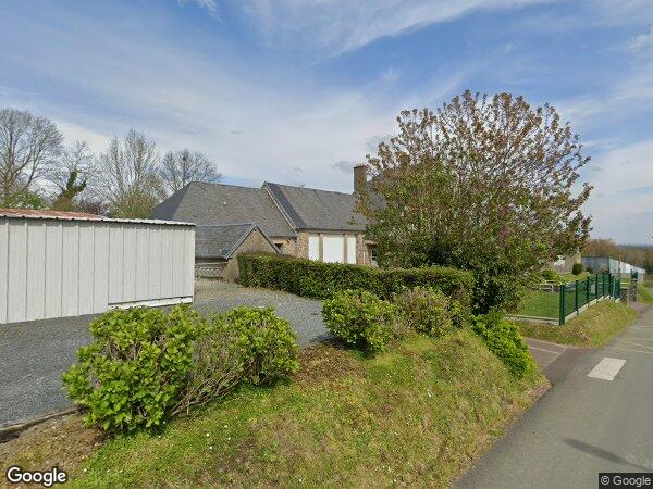 UN ENSEMBLE IMMOBILIER