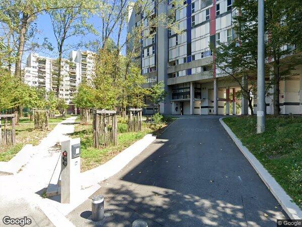 UN APPARTEMENT EN DUPLEX AVEC BALCON