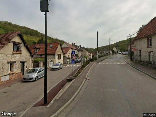 UNE MAISON D'HABITATION