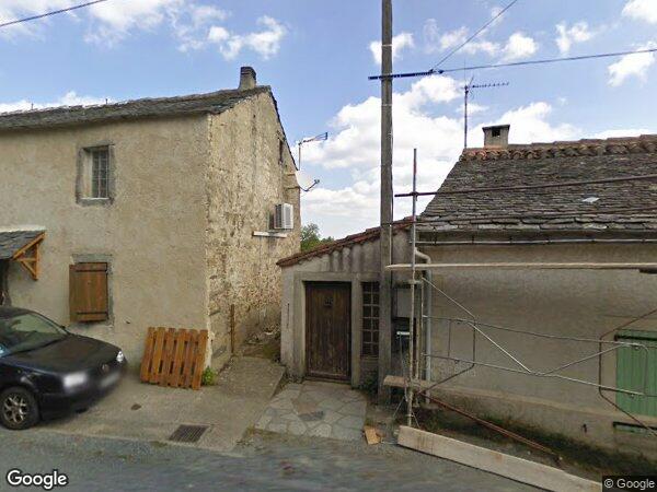 UNE MAISON D'HABITATION