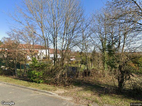 UNE MAISON D'HABITATION