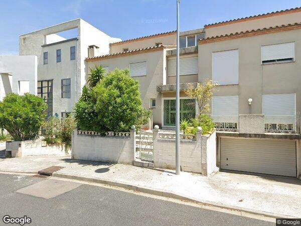 UNE MAISON À USAGE D'HABITATION