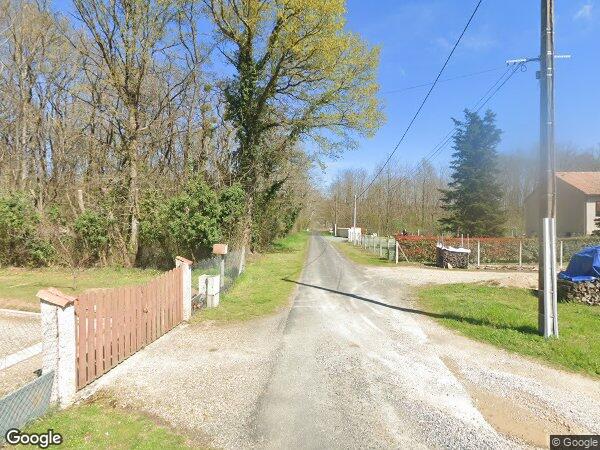 UNE MAISON A USAGE D'HABITATION