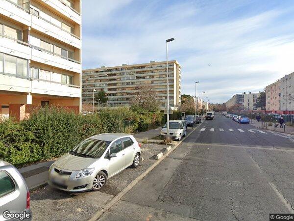 UN APPARTEMENT AVEC CAVE ET UN PARKING