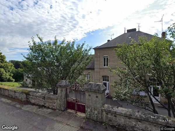 UNE MAISON D’HABITATION