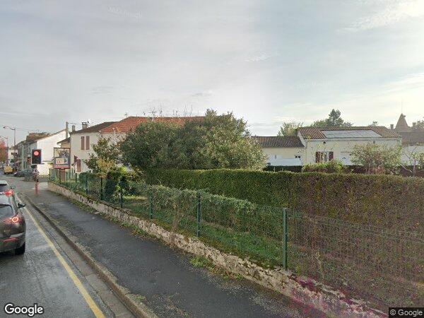 UNE MAISON D'HABITATION