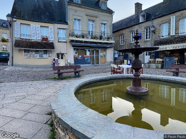 UN PAVILLON D'HABITATION