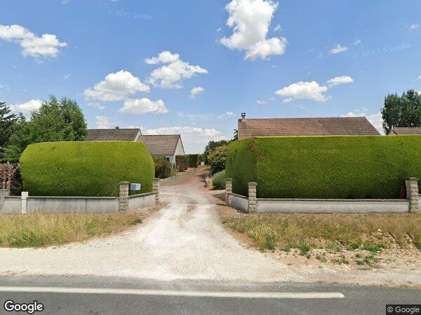 UNE MAISON À USAGE D’HABITATION