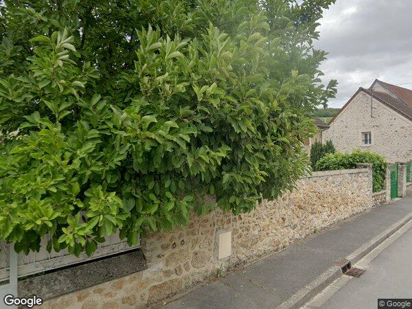 UNE MAISON D'HABITATION