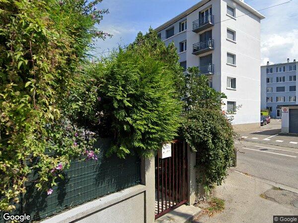 UNE PETITE CONSTRUCTION