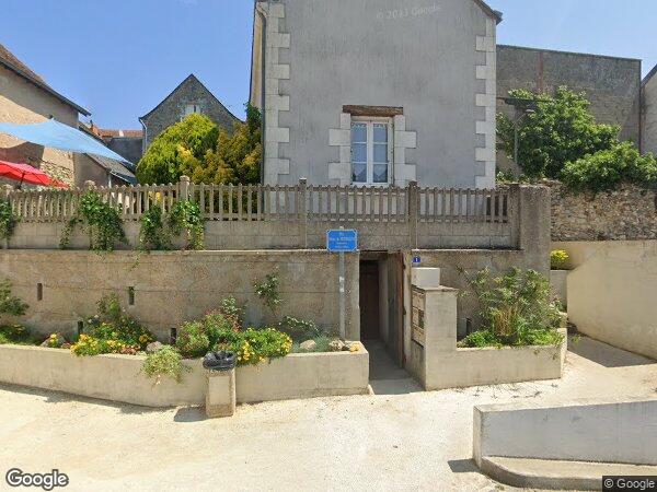 UN ENSEMBLE IMMOBILIER