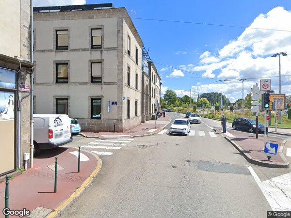 UN APPARTEMENT F4  AVEC UNE CAVE