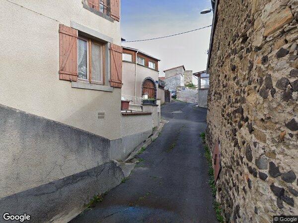 UNE PROPRIÉTÉ BÂTIE