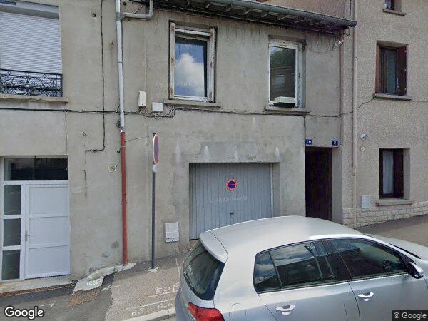 UN APPARTEMENT EN DUPLEX AVEC DEUX CAVES