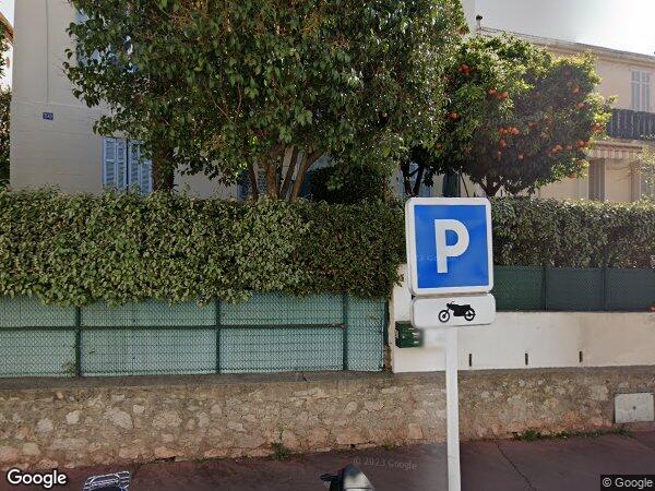 UN APPARTEMENT ET UN LOCAL À USAGE DE CAVE