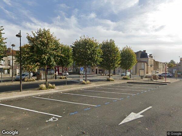 UNE MAISON D'HABITATION