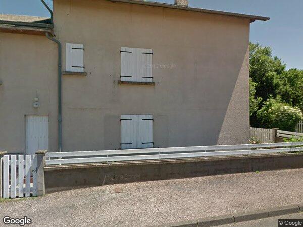 UNE MAISON A USAGE D’HABITATION