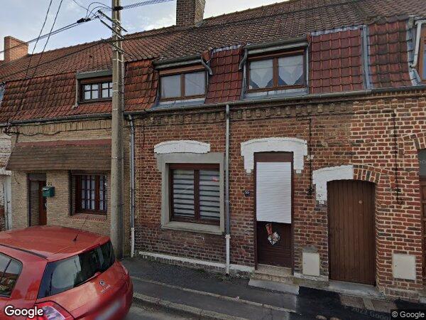 UN IMMEUBLE À USAGE D’HABITATION