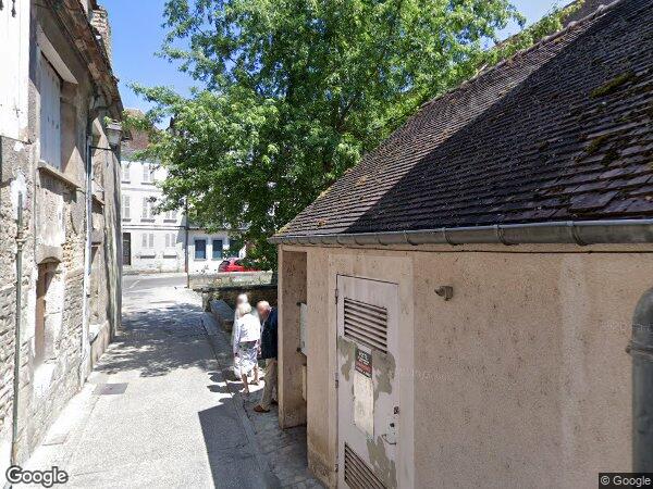 UN ENSEMBLE IMMOBILIER