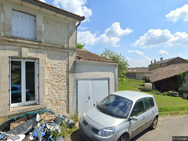 UNE MAISON D'HABITATION