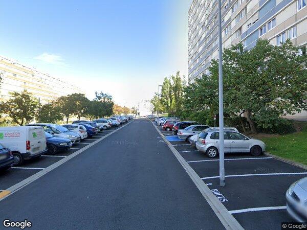 UN APPARTEMENT AVEC UNE CAVE