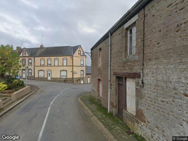 UNE MAISON À USAGE D'HABITATION