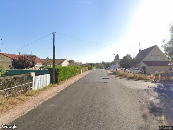 UNE MAISON INDIVIDUELLE À USAGE D'HABITATION