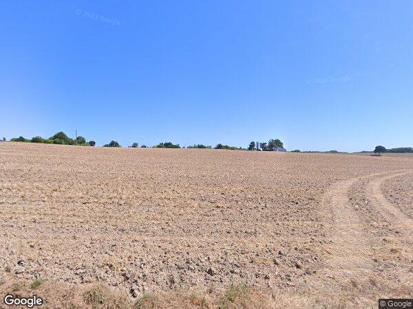 UNE PARCELLE DE TERRE