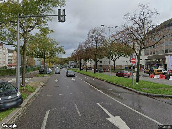 UN APPARTEMENT DE TYPE T2 ET UN EMPLACEMENT DE PARKING AÉRIEN