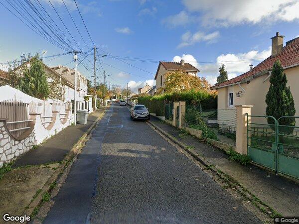 UNE MAISON D'HABITATION