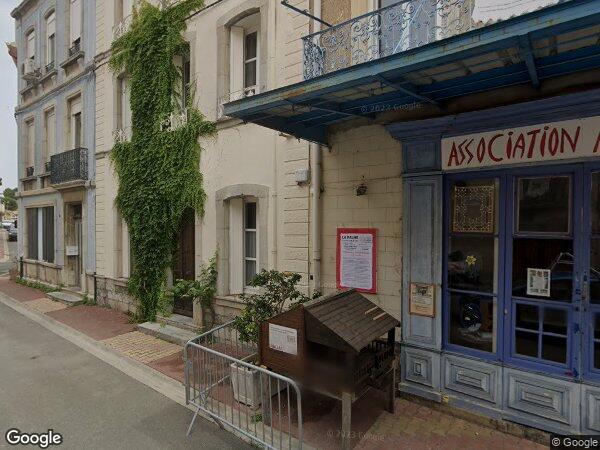 UNE MAISON D'HABITATION