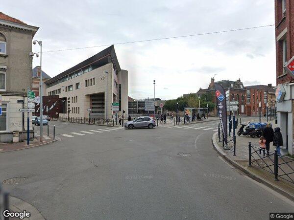 UN ENSEMBLE IMMOBILIER