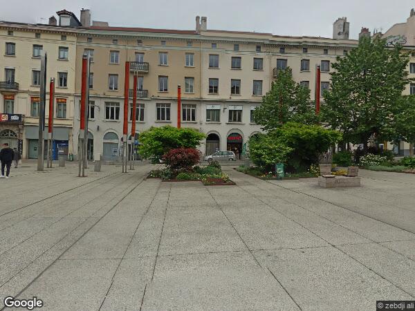 UN APPARTEMENT AVEC UNE CAVE