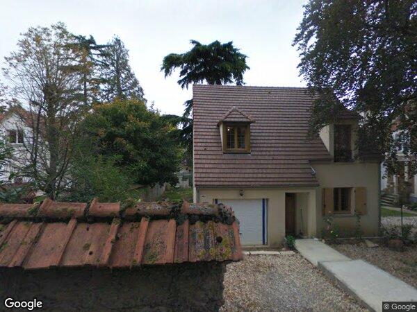 UNE MAISON D'HABITATION