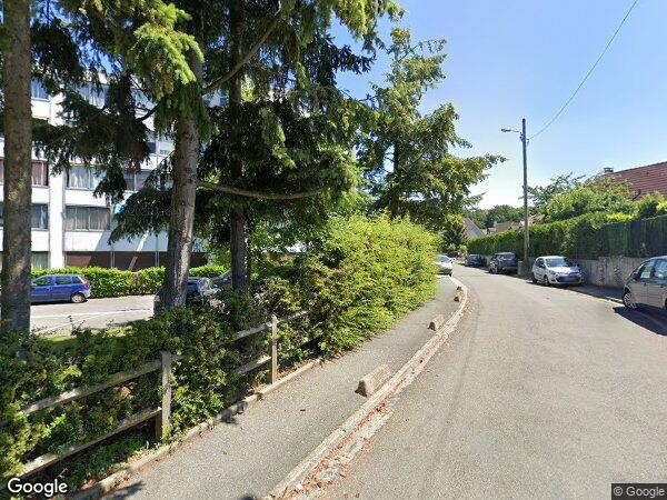 UN APPARTEMENT ET UNE CAVE