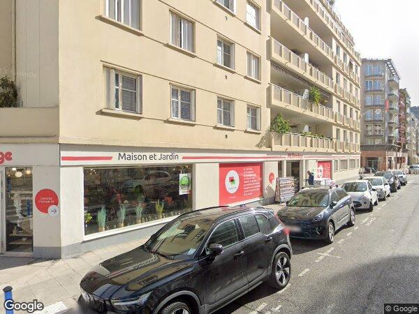 UN APPARTEMENT ET UNE CAVE