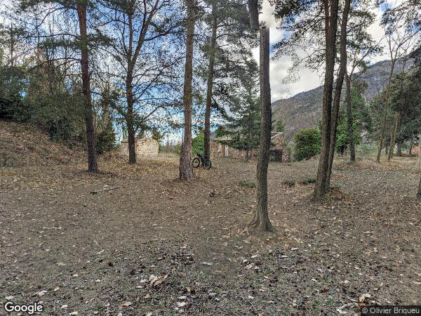 UNE MAISON À USAGE D'HABITATION