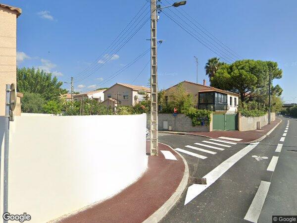 UNE MAISON D'HABITATION