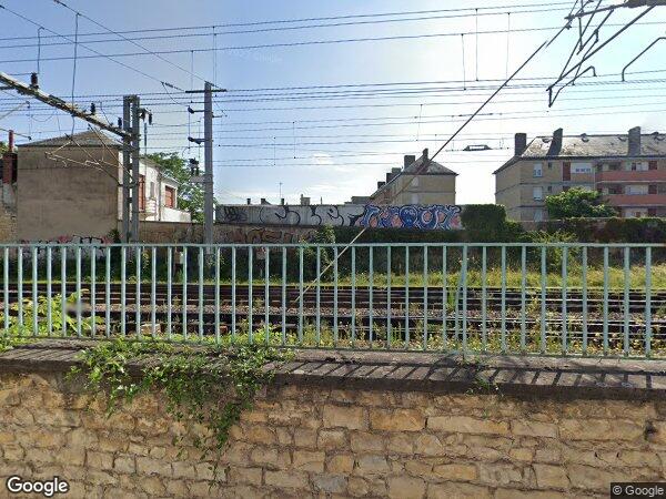 UNE MAISON D'HABITATION