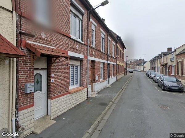 UN IMMEUBLE À USAGE D’HABITATION